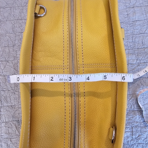 Marc Jacobs purse - Picture 10 of 13